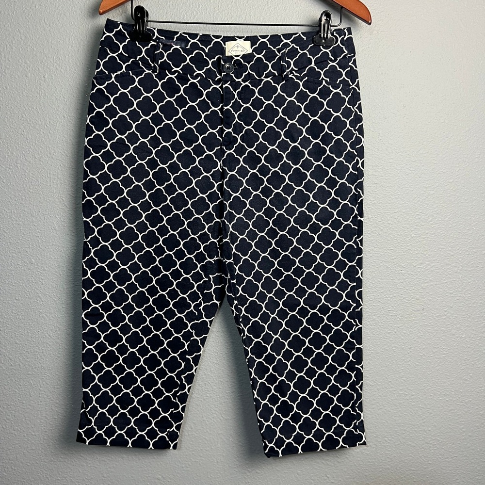 St John's Bay Women's Crop Pants Size 10 Black White Geometric Print Office Wear